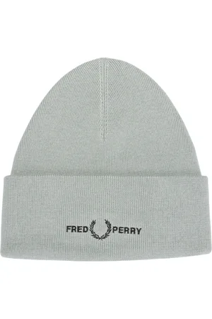 Fred Perry Silberblaue Mütze mit grafischem Logo von