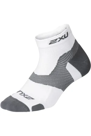 2XU Light Cush -Männer weiß/grau 1/4 Besatzungssocken