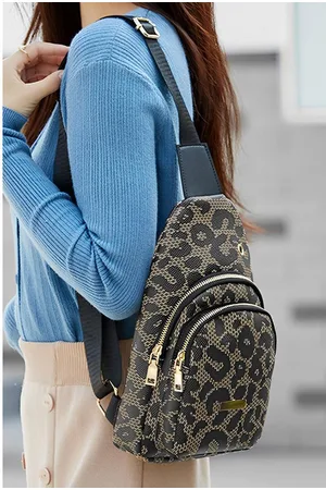 Azura Exchange – Schultertasche aus bedrucktem PU-Leder in Leopardenmuster, Unisex