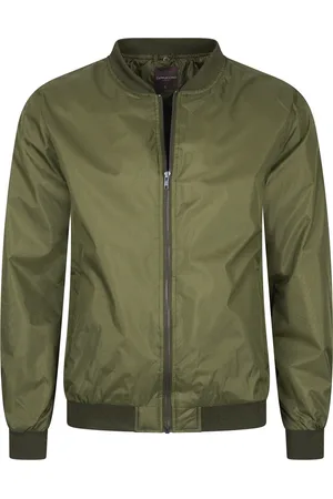 Cappuccino Italia Sommerjacke für Männer. Die Sommerjacke besteht aus Polyester und hat eine normale Passform. Die Jacke wird mit einer grauen Kapuze geliefert, die mit Hilfe von Knöpfen an der Jacke befestigt werden kann.