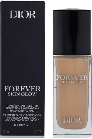 Dior Dior Forever Skin Glow 24H Wear Radiant Foundation SPF20.
