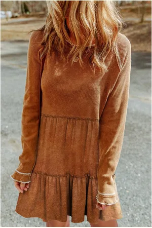 Azura Exchange Kastanienbaum Texturiertes Stufen-Rüschenshirt Langarm Mini-Kleid
