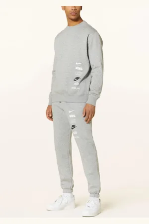 Nike Club Fleece Plus Trainingsanzug mit kleinem Logo in Heather Grey