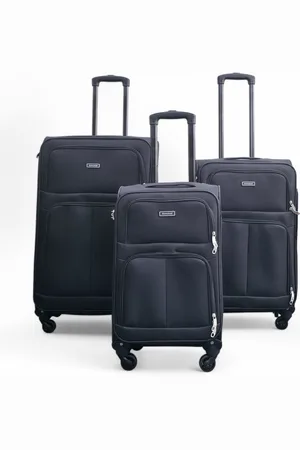 Infinity Erweiterbarer schwarzer Softshell-Reisekoffer mit 4 Rädern