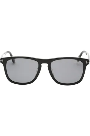 Tom Ford Sonnenbrille mit rauchpolarisierten Glasern und glanzendem