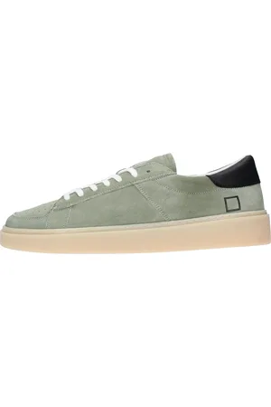 D.A.T.E. BEI IHNEN. Grune Turnschuhe