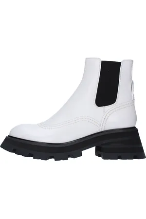Alexander McQueen Stiefel WeiB