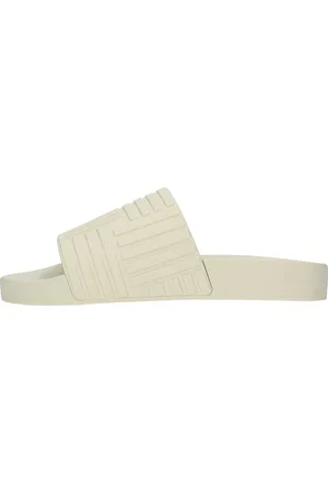 Bottega Veneta Cremefarbene Sandalen von