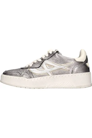 Ash Silberne Sneaker