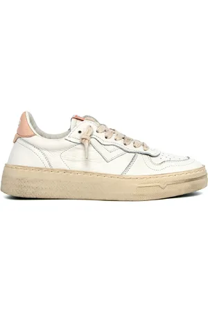 4b12 WeiBe Sneaker