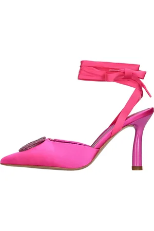Emanuélle vee Schuhe mit Absatz