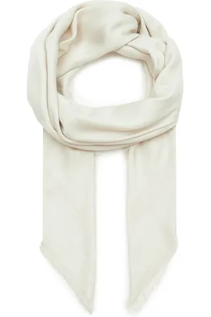 Calvin Klein Tuch Large Monogram Jacquard Scarf K60K611740
