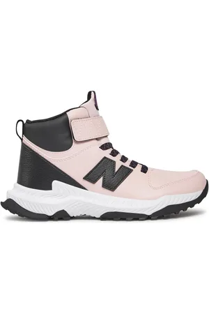 New Balance Sneakers GT800TP3