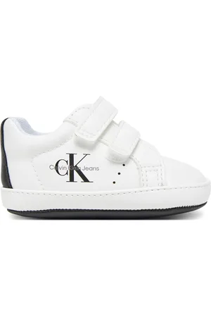 Calvin Klein Sneakers Low Cut Velcro V0B9-82070-1582