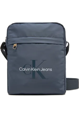 Calvin Klein Umhängetasche Sport Essentials Reporter 18 LV04G3000G