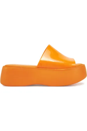 Melissa Pantoletten Becky Ad 32818