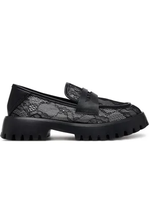 Call it Spring Slipper Shylo 13943904