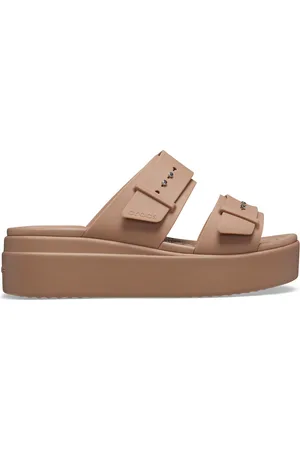 Crocs Pantoletten Brooklyn Low Wedge Sandal W 207431