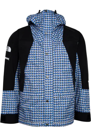 Supreme X The North Face Mountain Light Jacke