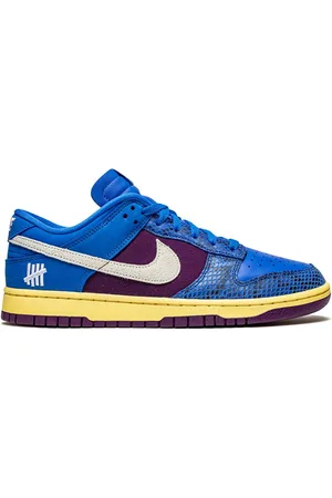 Nike Dunk Low SP Sneakers