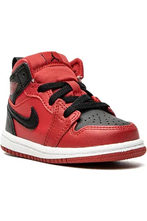 Jordan Air Jordan 1 Mid Sneakers
