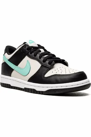 Nike Dunk Low Tropical Twist Sneakers