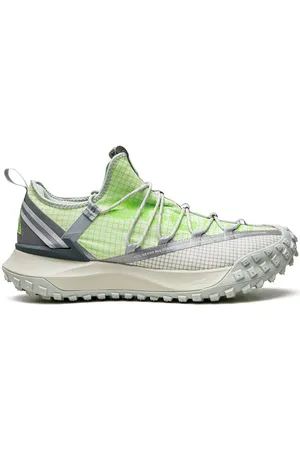 Nike ACG Mountain Fly Low Sneakers