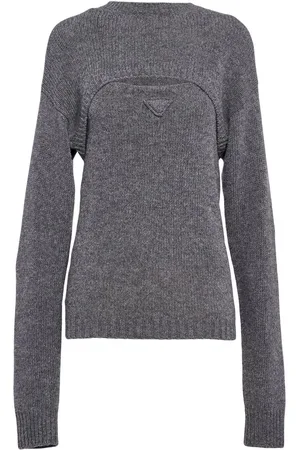 Prada Pullover im Layering-Look