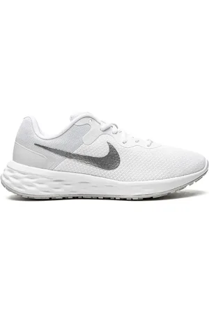 Nike Revolution 6 NN Sneakers