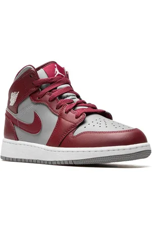 Jordan Air Jordan 1 Mid Sneakers