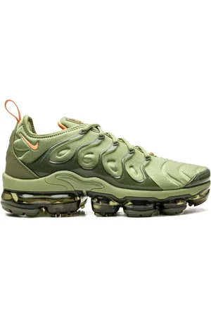 Nike Air Max Plus Sneakers
