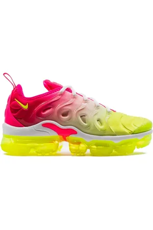 Nike Air VaporMax Plus Sneakers