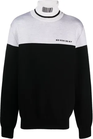 VTMNTS Numbered Rollkragenpullover