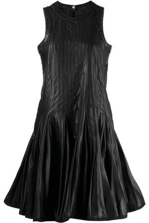 SACAI Ausgestelltes Trägerkleid