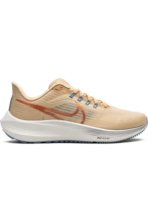 Nike Air Zoom Pegasus 39 Sneakers