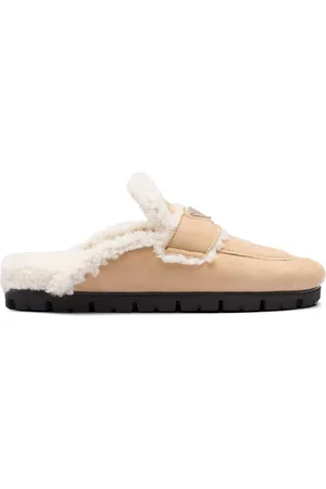 Prada Shearling-Slipper mit Logo