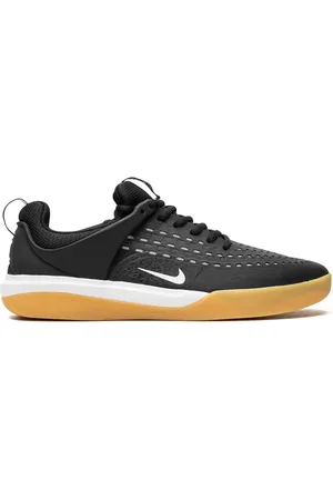 Nike SB Zoom Nyjah 3 Black White Gum Sneakers