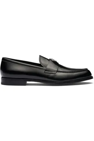Prada Loafer aus gebürstetem Leder