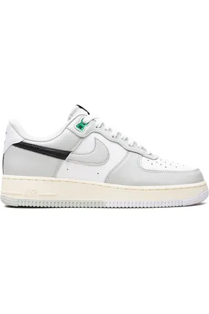 Nike Air Force 1 07 Sneakers