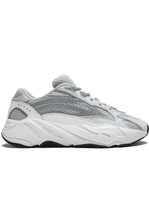 adidas Adidas x Yeezy Boost 700 V2 