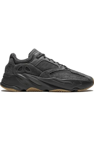 adidas Yeezy Boost 700 
