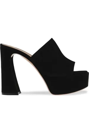 Gianvito Rossi Mules mit Plateau