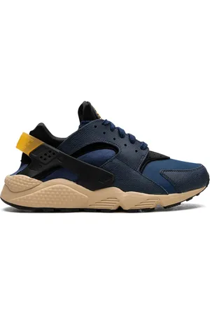 Nike Air Huarache Black Sneakers