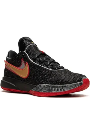 Nike LeBron 20 Sneakers