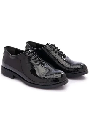 M. Moustache Oxford-Schuhe aus Lackleder mit Lochmuster