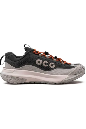Nike ACG Mountain Fly Sneakers