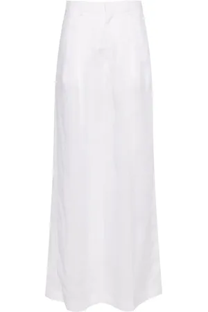 Chloé Ramiehose mit weitem Bein