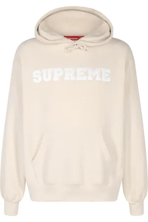 Supreme Hoodie mit Logo-Applikation