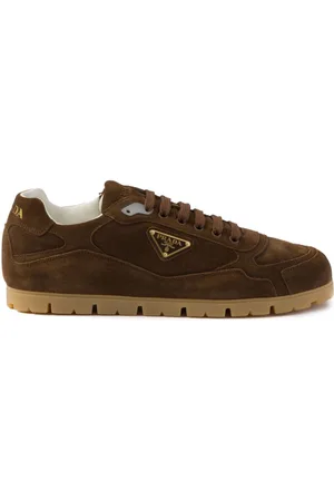 Prada Ausgeblichene Sneakers aus Wildleder