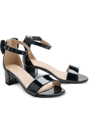 Tulleen Sandalen in Lackoptik mit Blockabsatz